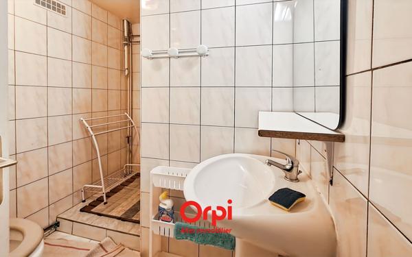 Maison à vendre    2 pièces •  Néris-les-Bains