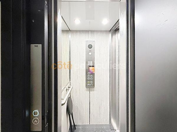 Vente
                Appartement71,3 m² - 3 Pièces -
                    ROUEN (76000)