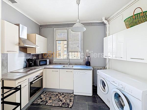 Vente
                Appartement71,3 m² - 3 Pièces -
                    ROUEN (76000)