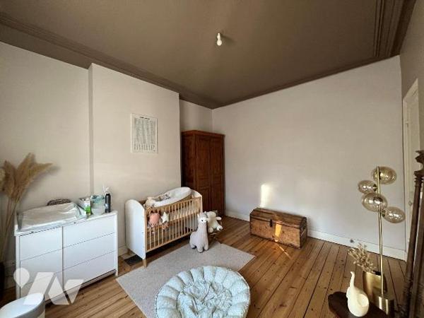 Maison à vendre à Dunkerque (59240) en Nord (59)

Maison Malouine avec cachet proposant une s...