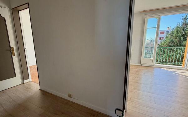 Appartement à vendre    3 pièces • 61,50 m2 Neuilly-sur-Marne