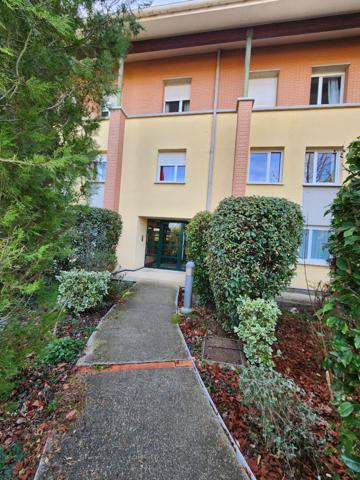 Appartement 2 pièces à Castanet Tolosan, proximité lac, parking, terrasse