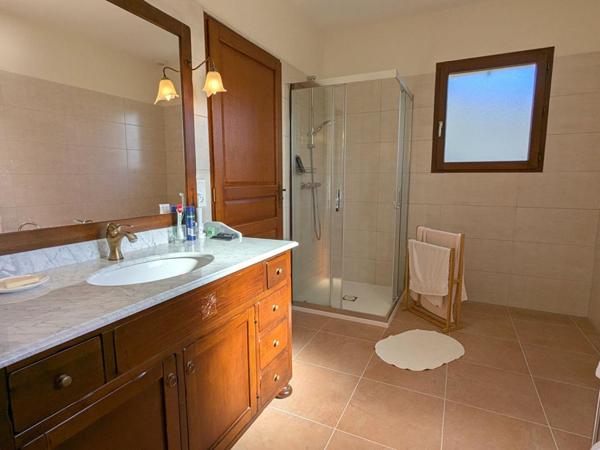 Maison de plain-pied tout confort de 145 m²