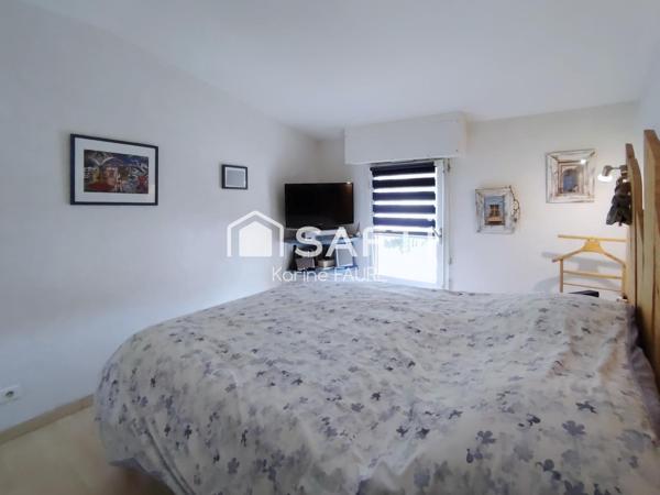 Duplex 2 chambres, 1 mezzanine, jardin et piscine