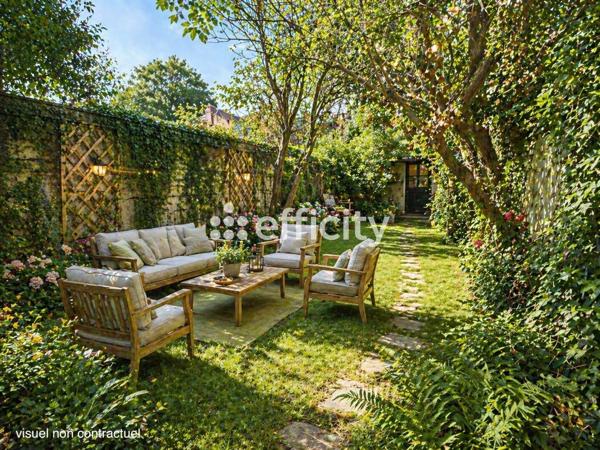 Maison
         6 pièces
        - 112 m² 430 000 € *