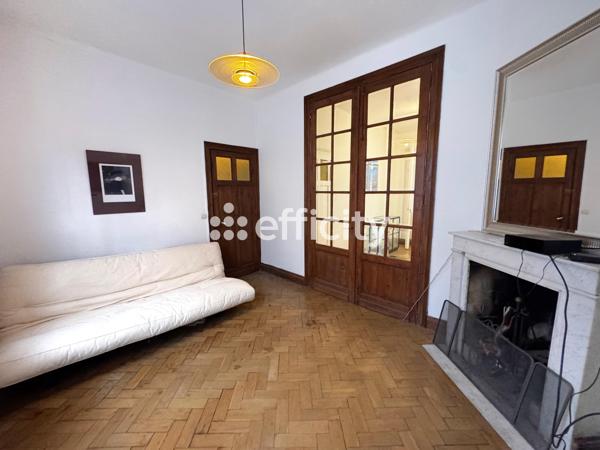 Maison
         6 pièces
        - 112 m² 430 000 € *