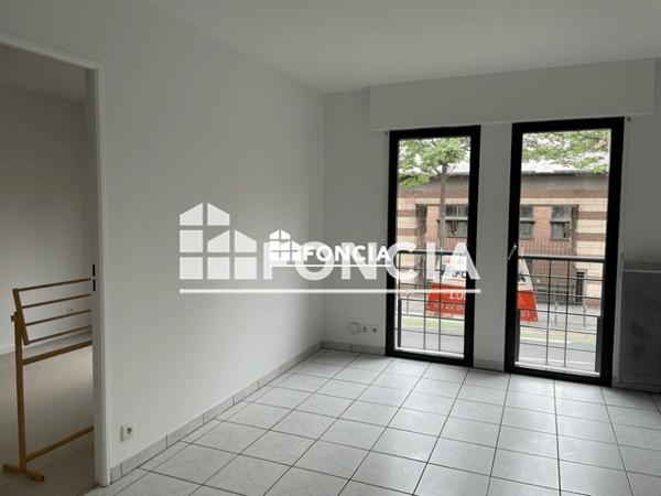 Location Appartement 2 pièces 32.43 m² - 15 RUE VANMARCKE Amiens 80000