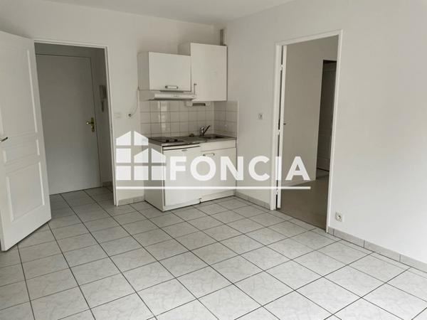 Location Appartement 2 pièces 32.43 m² - 15 RUE VANMARCKE Amiens 80000