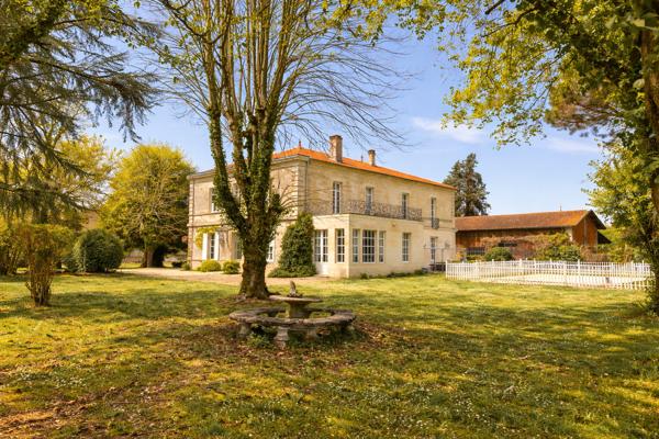 Vente Propriété de luxe Bordeaux 9 Pièces 550 m²
