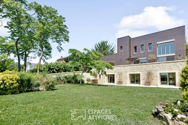 Maison contemporaine avec vue sur la Seine et piscine intérieure