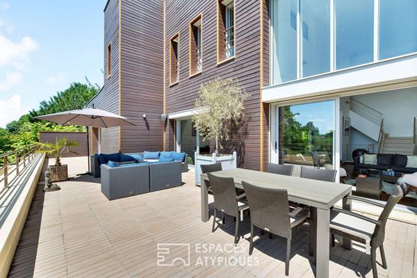 Maison contemporaine avec vue sur la Seine et piscine intérieure