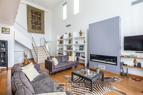 Maison contemporaine avec vue sur la Seine et piscine intérieure