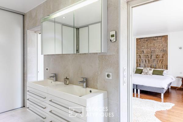 Maison contemporaine avec vue sur la Seine et piscine intérieure