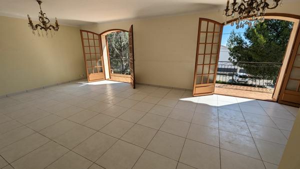 Maison à vendre    9 pièces • 192 m2 Six-Fours-les-Plages
