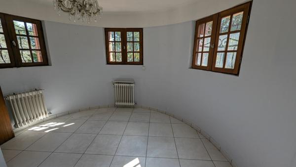 Maison à vendre    9 pièces • 192 m2 Six-Fours-les-Plages