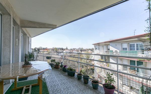 Appartement à vendre    3 pièces • 68,41 m2 Livry-Gargan