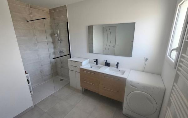 Maison à vendre    4 pièces • 119 m2 Moirans