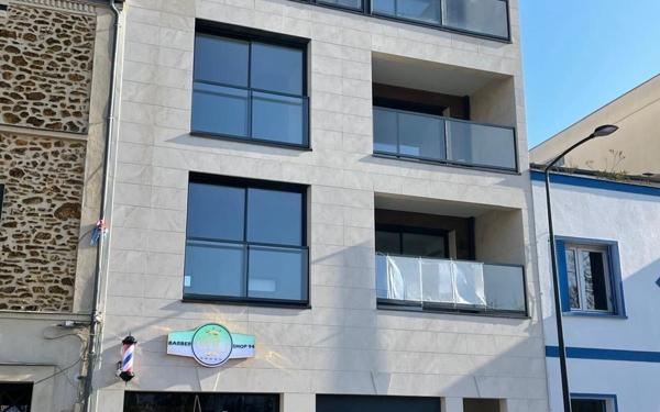 Appartement à vendre    6 pièces • 131,70 m2 Saint-Maur-des-Fossés