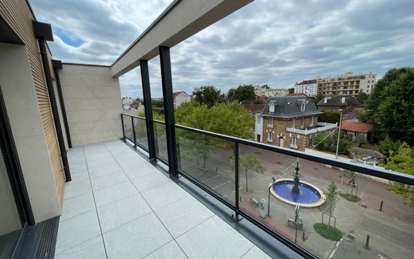 Appartement à vendre    6 pièces • 131,70 m2 Saint-Maur-des-Fossés