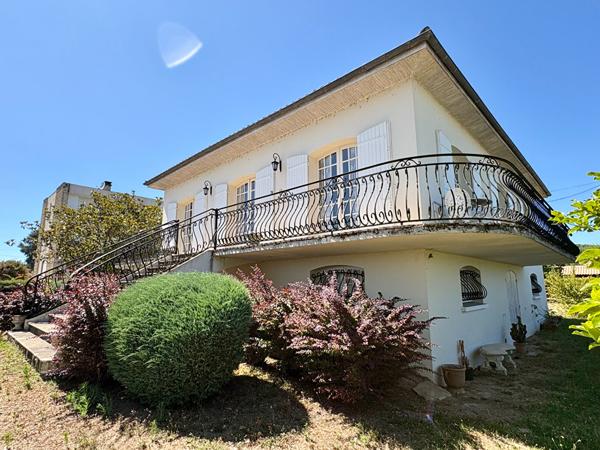 Maison Pineuilh 7 pièces, 180 m2 habitable, 5 chambres, garage,  à pied de la ville et de la gare