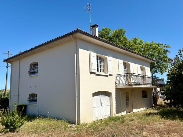 Maison Pineuilh 7 pièces, 180 m2 habitable, 5 chambres, garage,  à pied de la ville et de la gare