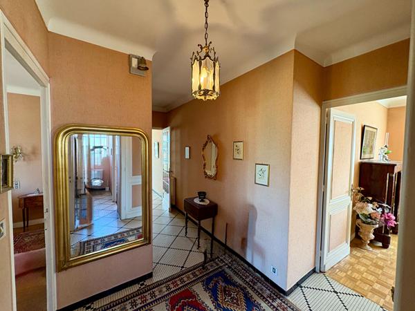 Maison Pineuilh 7 pièces, 180 m2 habitable, 5 chambres, garage,  à pied de la ville et de la gare