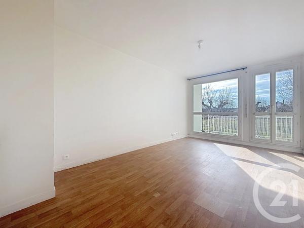Appartement F3 à vendre  3 pièces - 68 m 2   TROYES  - 10