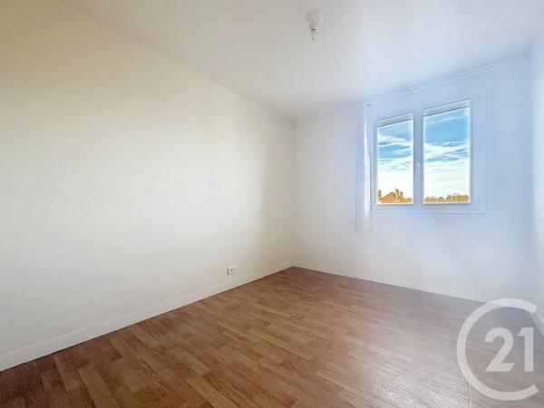 Appartement F3 à vendre  3 pièces - 68 m 2   TROYES  - 10