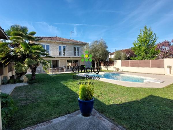 Maison 6 pièces - 204 m²