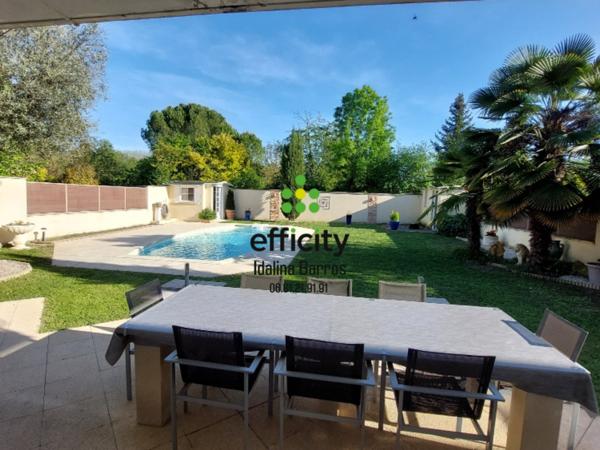 Maison 6 pièces - 204 m²