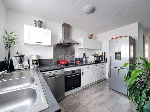 LE GRAU DU ROI - VILLA P5 EN BON ÉTAT AVEC JARDIN - SECTEUR RIVE GAUCHE