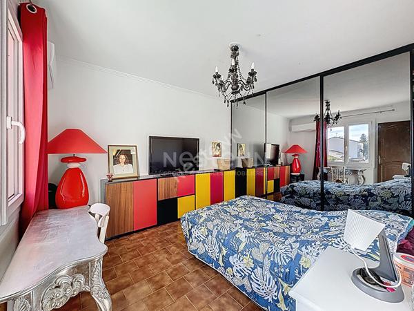 LE GRAU DU ROI - VILLA P5 EN BON ÉTAT AVEC JARDIN - SECTEUR RIVE GAUCHE