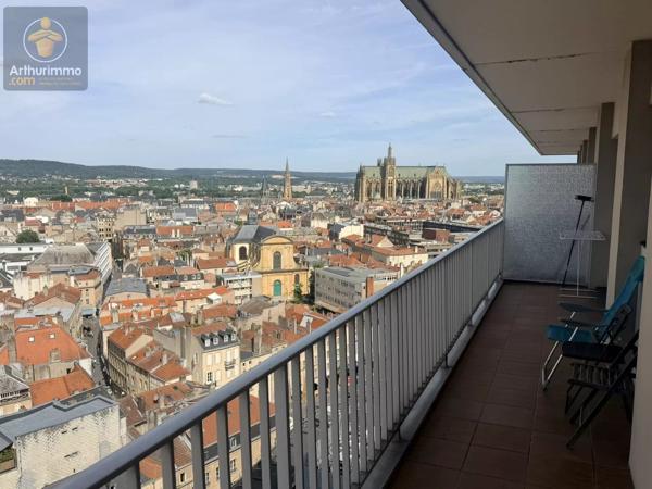 Vente                                                      Appartement
                        
                     2 pièces                      51 m2                     à Metz