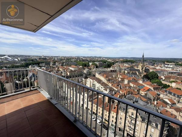 Vente                                                      Appartement
                        
                     2 pièces                      51 m2                     à Metz