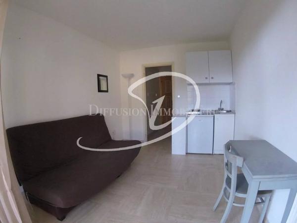 OFFRE ACCEPTEE : Nice-Ouest : Studio dans une résidence avec piscine