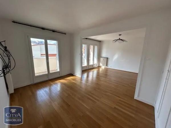Appartement à louer 3 pièces 74.34m²