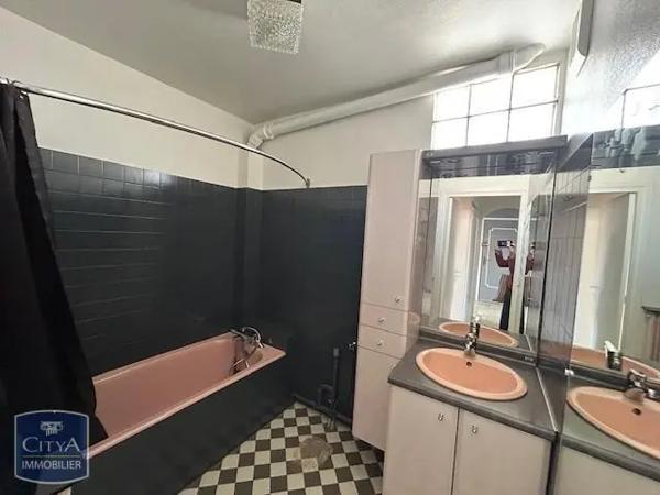 Appartement à louer 3 pièces 74.34m²