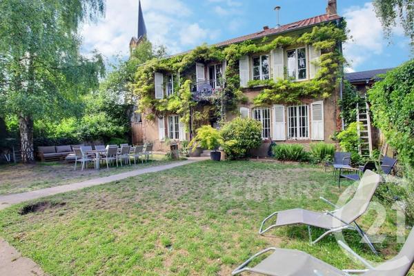 Maison à vendre  8 pièces - 272,74 m 2   ST AVOLD  - 57