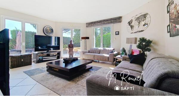 Maison 275 m², 6 chambres, 3 sdb, terrain 1002 m²