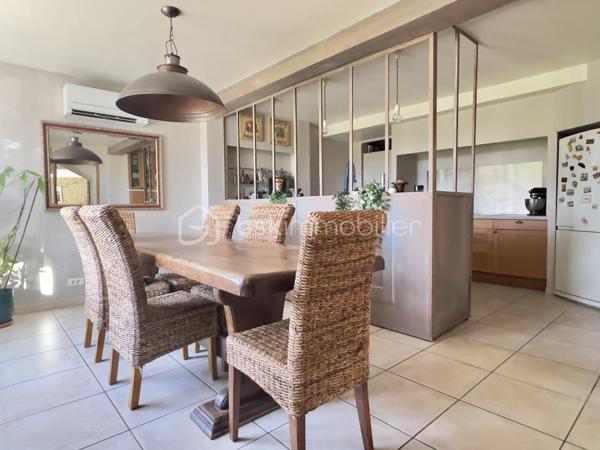 Maison de 226 m²