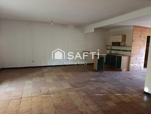 Ensemble immobilier, deux maisons plus divers bâtiments