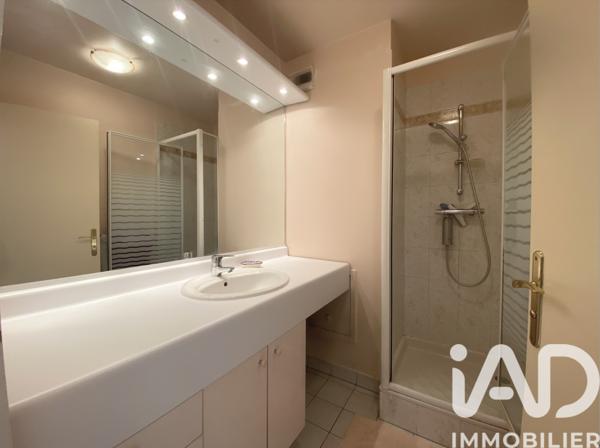 Appartement à vendre 5 pièces 103 m² Courbevoie