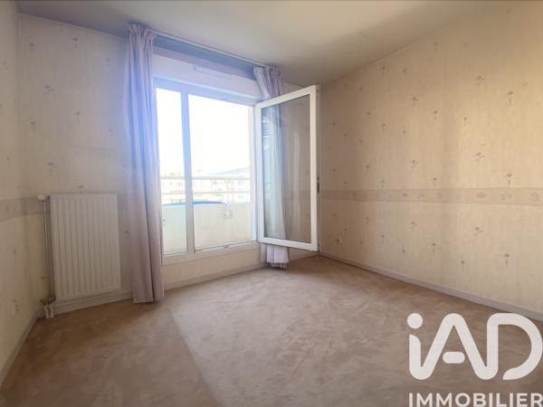 Appartement à vendre 5 pièces 103 m² Courbevoie