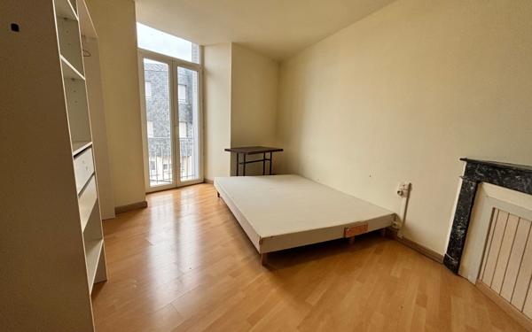 Immeuble à vendre    12 pièces • 250 m2 Tarbes