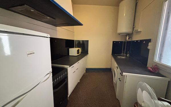 Immeuble à vendre    12 pièces • 250 m2 Tarbes