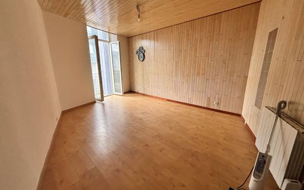 Immeuble à vendre    12 pièces • 250 m2 Tarbes