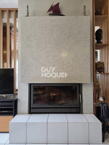 Maison familiale T6 197 m2 avec superbe jardin paysager à Agen-d’Aveyron – Proche Rodez