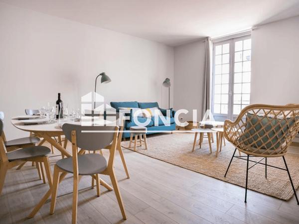Location Appartement meublé 3 pièces 75.85 m² - 5 PLACE DU CODERC Perigueux 24000