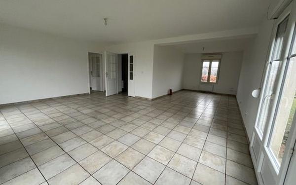Maison à louer    5 pièces • 133 m2 Croutoy