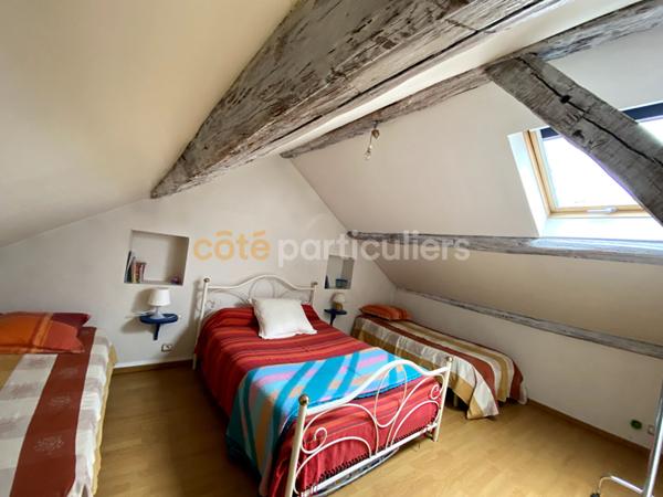 Vente
                Maison290 m² - 11 Pièces -
                    BRUYERES LE CHATEL (91680)